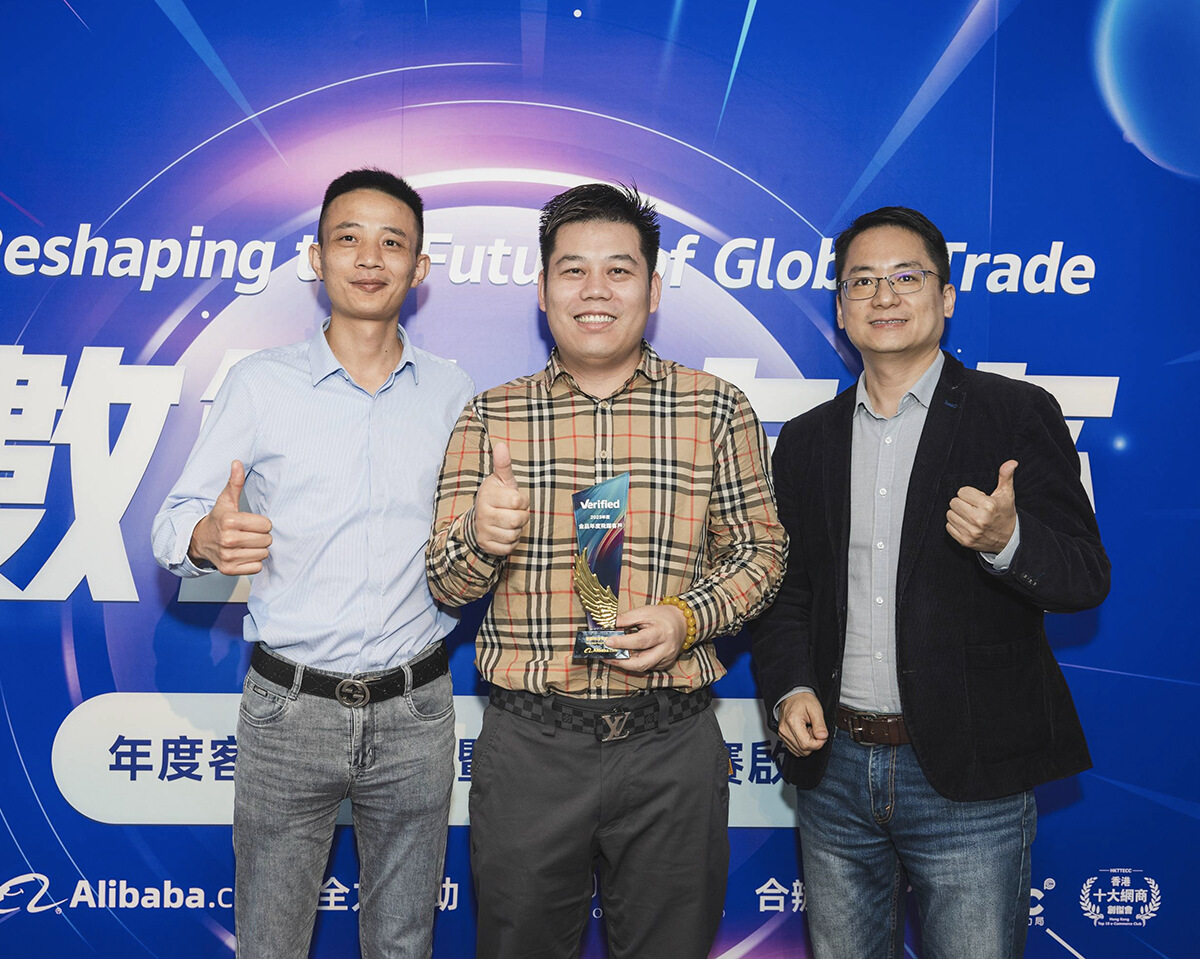 Liu Bin at a Verified Supplier special event