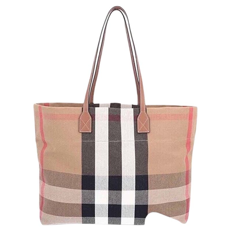 Burberry Medium-Sized Brown Canvas Bag with Leather Trim and Interlayer, Suitable for Hand or Shoulder Carry