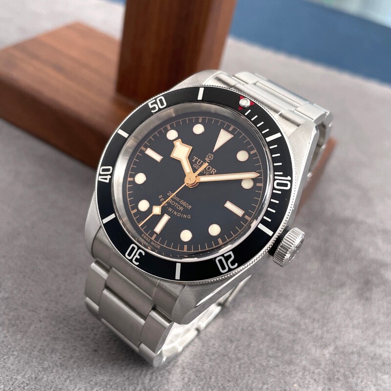 Box and Papers, 98% New, 41mm Tudor Heritage Series 79220 Black Dial Automatic Mechanical Men's Watch, Authentic