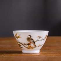 Bidding starts at 1 Yuan for an old porcelain teacup made in the 1970s a hand-painted Hongjiang clay ball master cup an antique tea set