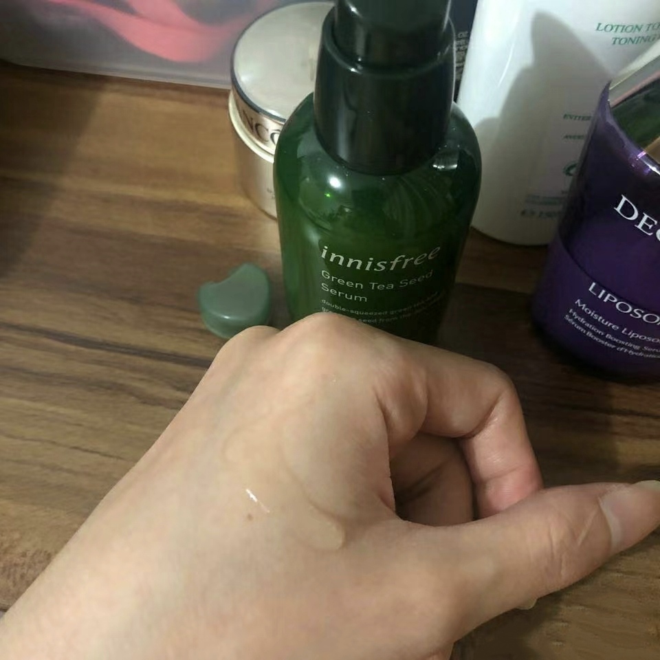 innisfree/悦诗风吟绿茶籽精华露咋样