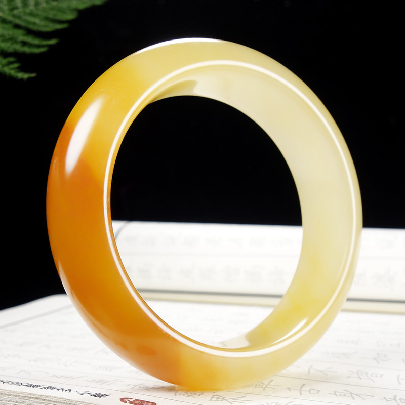 Leaks! Pretty jade bracelet!  Yunnan Longling Huanglong jade 