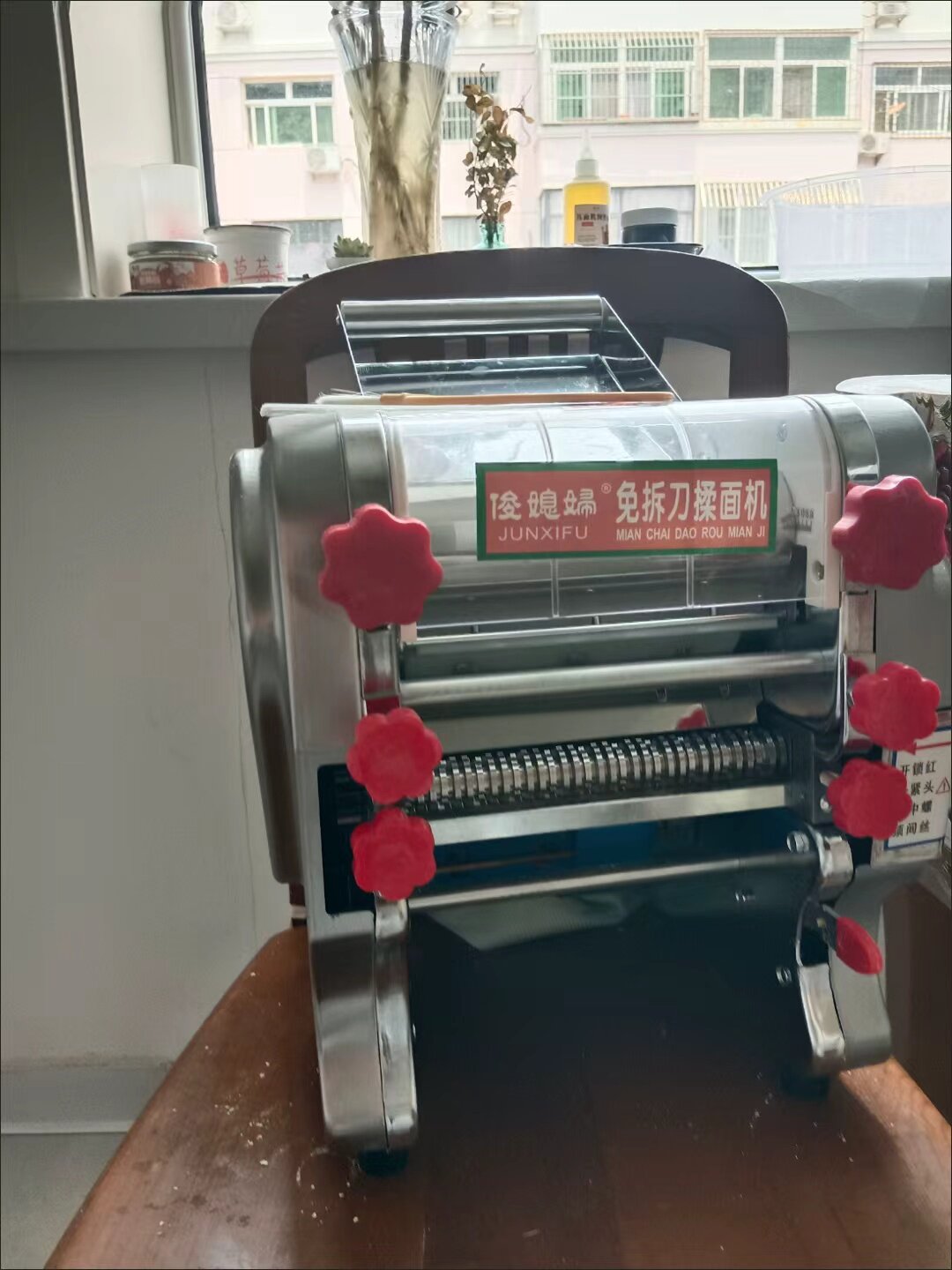 俊媳妇电动压面机小型家用面条机不锈钢全自动商用揉面机饺子皮机评价