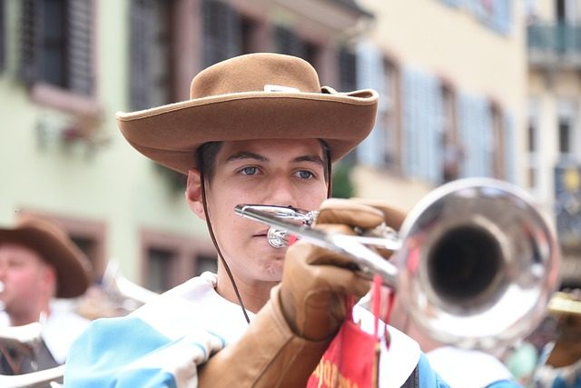 how to oil trumpet valves