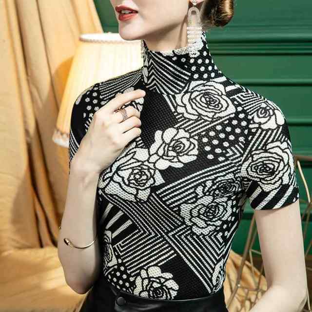 2025 Autumn High Neck Lace Bottoming Shirt Women's Short Sleeve Printed Spring and Autumn Inner Half Sleeve Top European Style