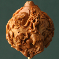 3 0x3 5cm (Zhong Kui Fu Mo Painting Skin) Yuehuas olive stone carved three flowers old oil stone single seed pendant