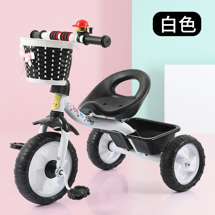 Детский трехколесный велосипед Playful Dot 589