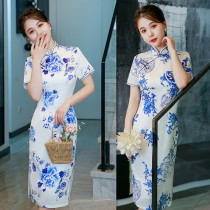 Blue and white porcelain mid-length short-sleeved cheongsam 2022 spring and summer new style retro ethnic style improved cheongsam skirt for young ladies