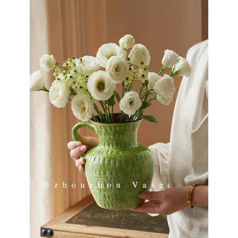 French-Style Vintage Green Ceramic Vase for Guesthouse Hotel Model Room Living Room Decoration, Hand-Painted Flower Arrangement Vessel