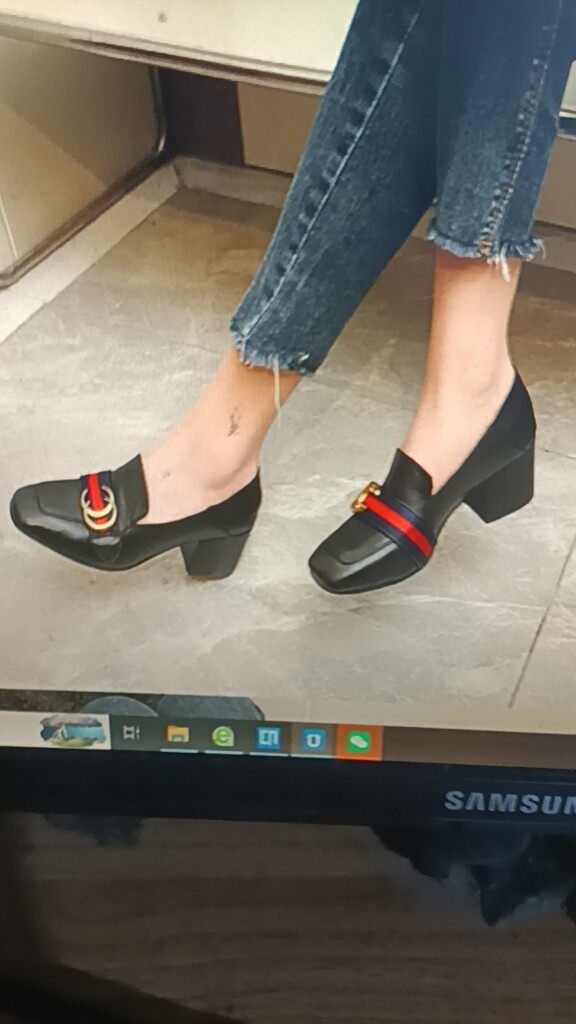 广州真皮手工女鞋的LOGO