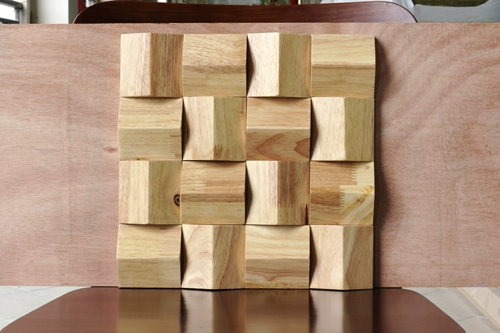 Диффузионная доска из бревенчатых блоков, треугольная фоновая стена из мозаики из цельного дерева из каучукового дерева, может использоваться в качестве декоративной фоновой стены.