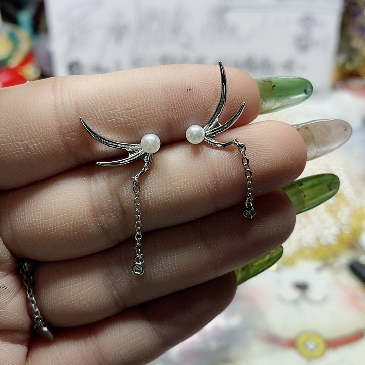 0504 0504 in the ear 14 0504.