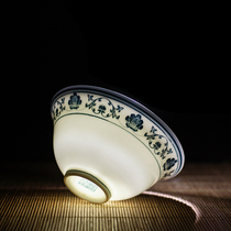 Bidding starts at 1 Yuan for an old porcelain blue and white tea cup. It is a Hongjiang big ball clay master cup from the 1970s and 1980s. It is a home gift.