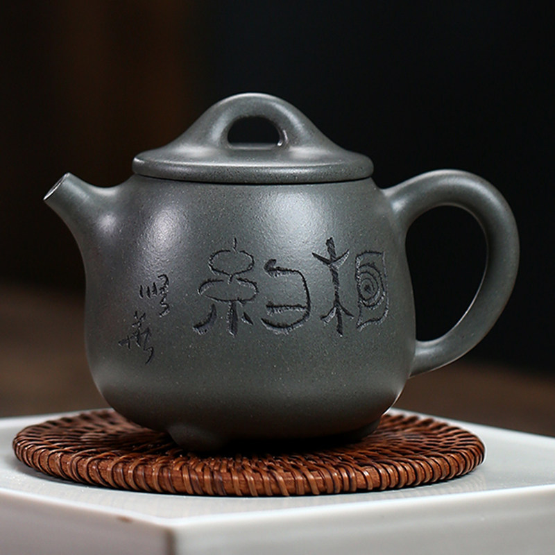 Ex-gratia  Pot Gold Award Winner Wu Teacher High Stone Ladyman Crab Shell Green 280cc Yicxing Refined Purple Sand Teapot