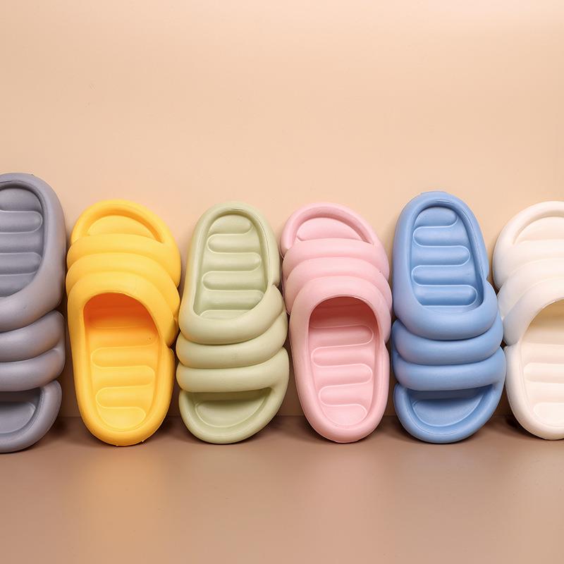 Men's Slippers with a Stepping-On-Feces Sensation, 2022 Summer Outdoor Thick-Soled Trendy Non-Slip Sandals