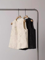 Buyers Store ~ ​​Cool and luxurious new Chinese style embroidered round neck artistic waistcoat top for women 2024