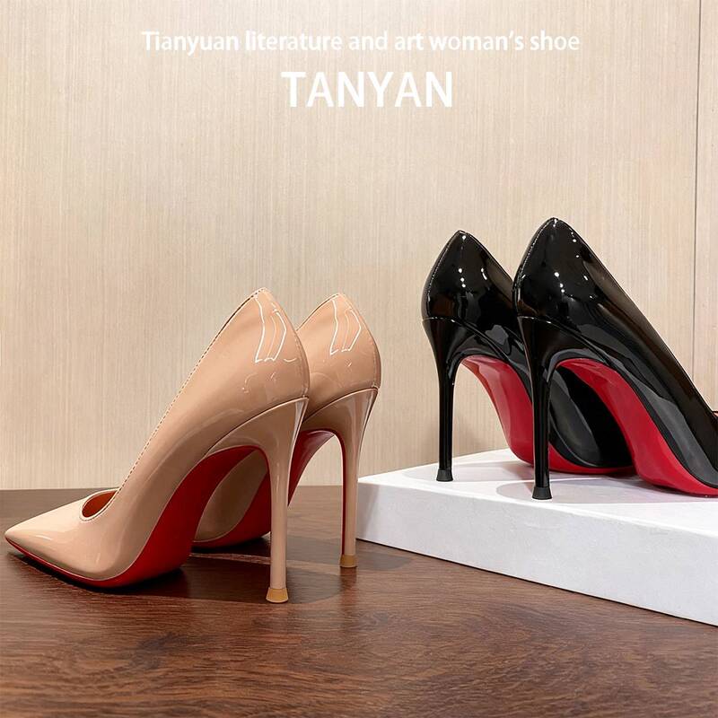 Nude Color Red-Soled High-Heeled Shoes for Women, Patent Leather, 2026 Autumn New Style, Pointed Toe, Shallow Mouth, Elegant, High-End, Comfortable, Thin Heel Single Shoes Nude Color Red-Soled High-Heeled Shoes for Women, Patent Leather, 2026 Autumn New Style, Pointed Toe, Shallow Mouth, Elegant, High-End, Comfortable, Thin Heel Single Shoes