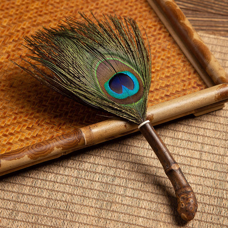 Bamboo Feather Duster, Handmade Peacock Feather Tea Brush, Non-Shedding, Household Tea Set Cleaning Dust Removal Feather Duster