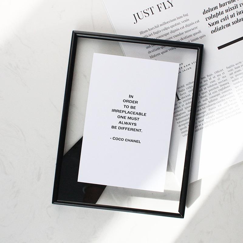 Simple Modern European-Style Double-Sided Glass Transparent Photo Frame with Metal Stand for Plant Specimens and Postcards