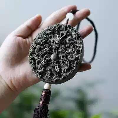 Jiulong Tuzhu (63 4G) Jinsinan Gloomy Wood car pendant pendant fruit fragrance car interior accessories