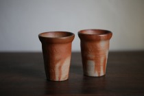 A pair of Japanese Bizen-yaki teacups with zelkova pattern by Shuji Kobayashi Zai Ming first-class hair color