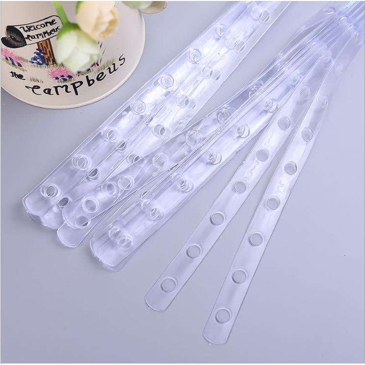 Set of Plastic Extended Clothing Hangers with White Leather Straps for Children's Clothing, Suitable for Clothing Stores, with Chain Hooks and Hangers