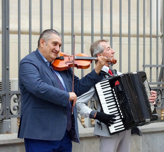 how to size a violin