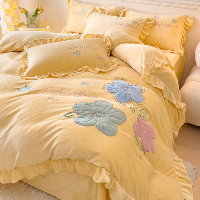 2023 new milk velvet embroidery four-piece set princess style pink coral velvet sheet quilt cover double-sided plus velvet cover