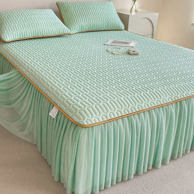 Class A latex bed skirt summer ice silk cool mat mother and baby single foldable machine wash student dormitory bed sheet three-piece set