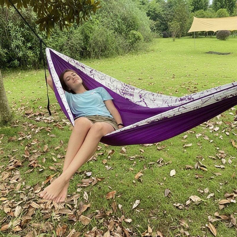 Clearance Sale: Large Outdoor Mosquito Net Hammock, Quick-Open Design, Anti-Rollover, Made of Nylon Fabric, Suitable for Camping and Leisure