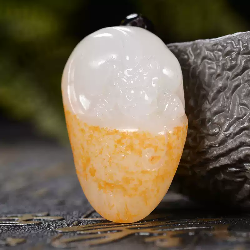 精品收藏和田玉羊脂白玉吉祥瑞兽玉质细腻油润密度