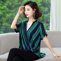 Short-sleeved chiffon shirt for women summer new style fashionable V-neck striped slim top 40-year-old mothers style shirt for women