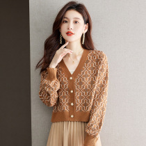 Short long-sleeved V-neck thin knitted cardigan for women 2023 early autumn new style 30 wool sweater short jacket