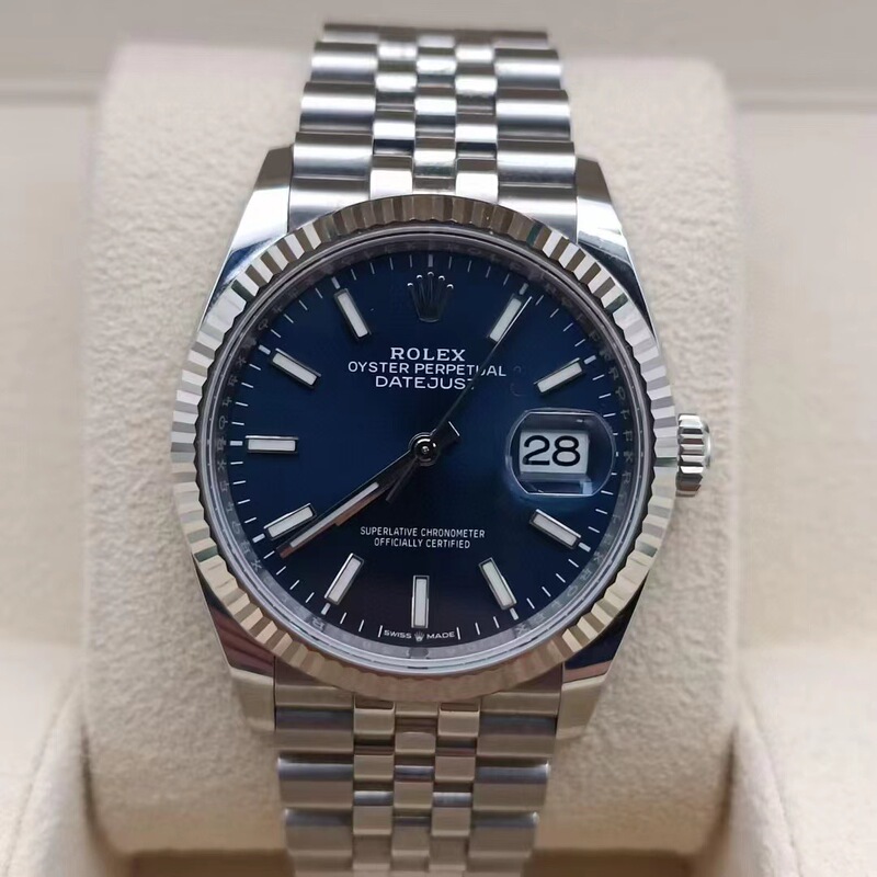 Full Set of 98% New 36mm Rolex Datejust Blue Dial M126234-0017 Automatic Mechanical Men's Watch Genuine Full Set of 98% New 36mm Rolex Datejust Blue Dial M126234-0017 Automatic Mechanical Men's Watch Genuine
