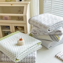 Spot quick-release Class A knitted cotton three-layer yarn summer quilt ins style air-conditioned quilt small fresh summer cool quilt office lunch break