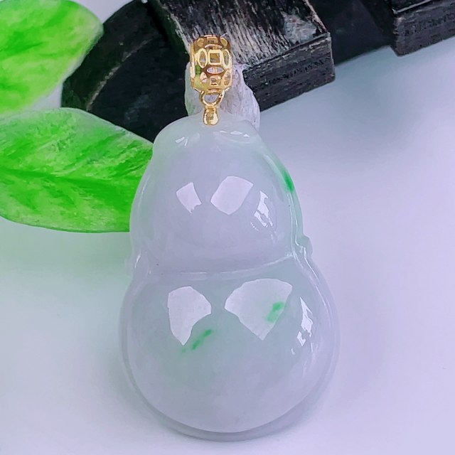 Myanmar natural authentic jadeite 18k gold buckle ice violet floating flower spring color flash gourd jade pendant 3.13g