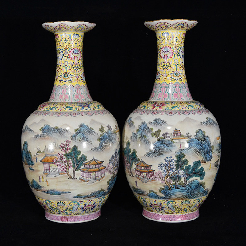 LY0756 Old Collection Qing Yongzheng Enamel Landscape Vase