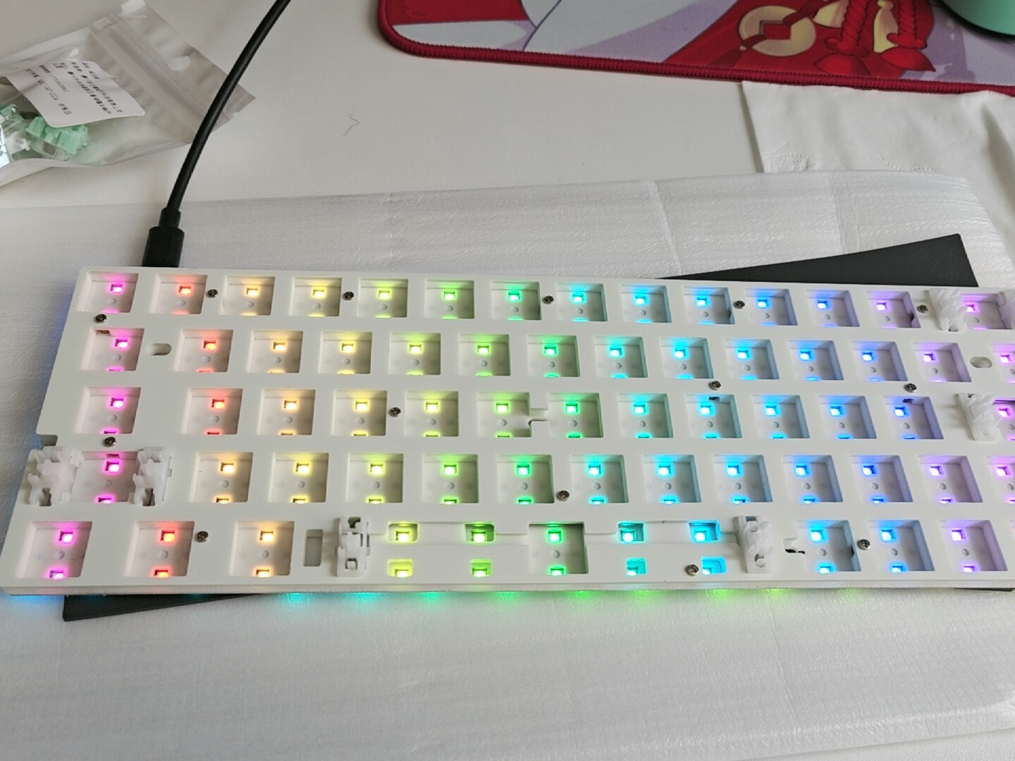 AE64 PRO-客制化PCB/兼容Gh60/EverGlide/双灯/0.001mm/480M主频评价 - 淘宝网