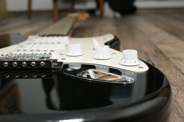 how long does it take to learn electric guitar