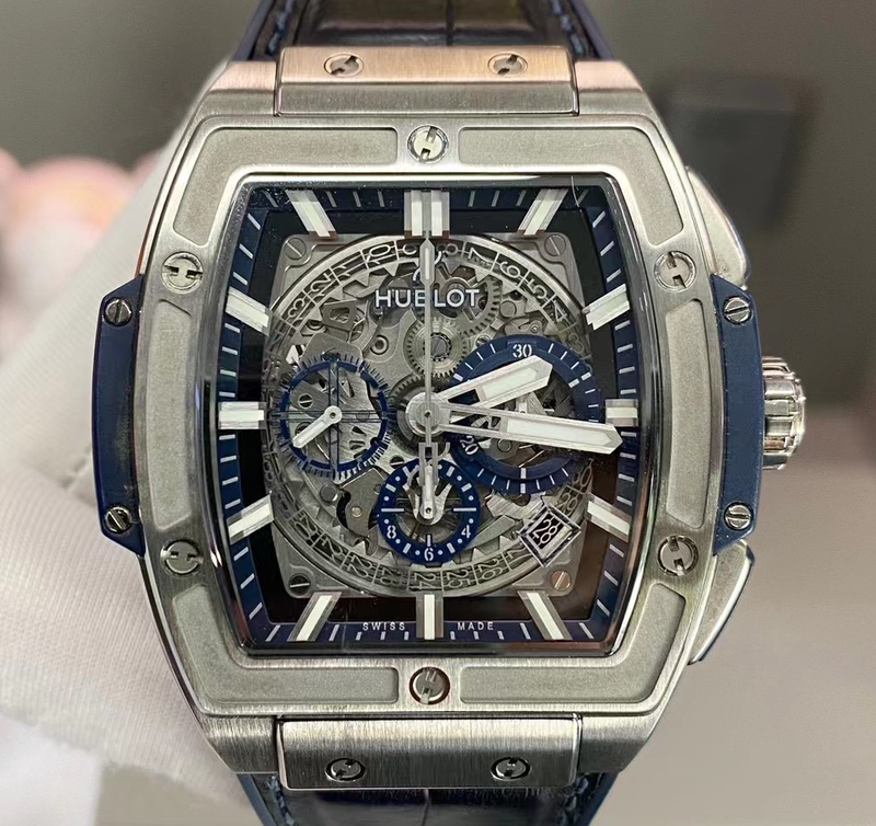Direct Purchase of a 98% New 45mm Hublot Big Bang Series 601.Nx.7170.Lr Skeleton Automatic Mechanical Men's Watch Direct Purchase of a 98% New 45mm Hublot Big Bang Series 601.Nx.7170.Lr Skeleton Automatic Mechanical Men's Watch