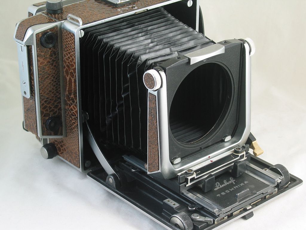 : The 45 Great Painter of the Linhof Linhavt Art V-45