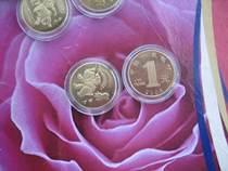 2007 New package of true circulation commemorative coin pig pig pig anniversary coin sent small round box packaging