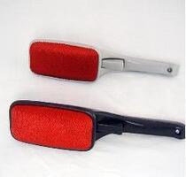 MAGIC BRUSH* can swivel dry cleaner * dust removal suction brushes * clothes to dust remover * STICK HAIR