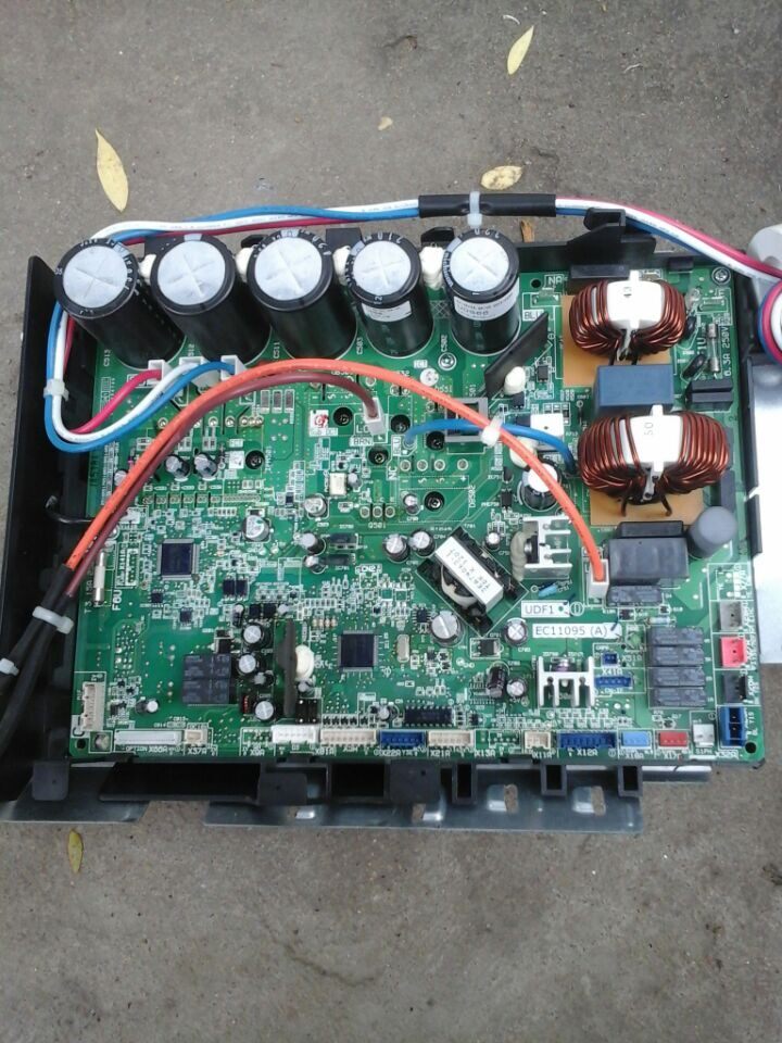 Daikin 5 horse home V air conditioning motherboard EC11095 (A) LMXS4DMV2C main control board EC0530