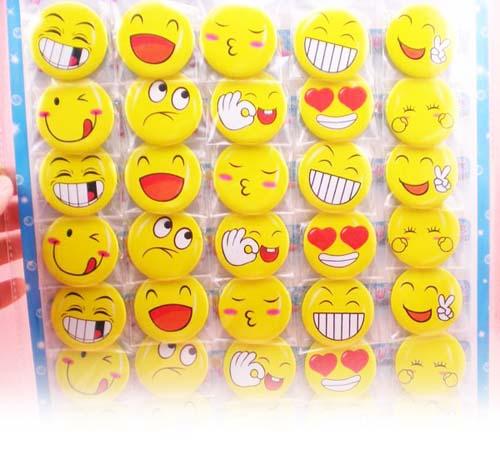 Special Malaysia - mouth chest smiley face stylish pin decoration flap button needle memorial badge