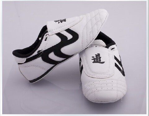 Genuine Waery Taekwondo Shoe (a sprint for four drills)