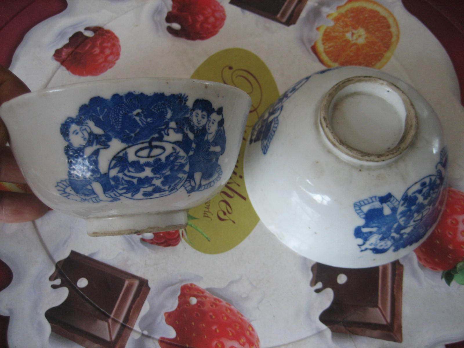 China's old porcelain fish dragon change bowls a pair of intact rare children's fish dragon figure 1