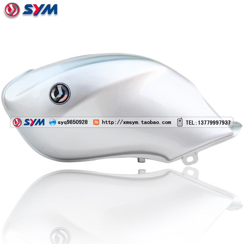 SYM Xiamen Almond Three Yang Locomotive China Warfare Horse XS125-F-D-K locomotive fuel tank fuel tank silver