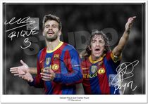 #Pique Gerrard Pique Puyol Carles Puyol Signature photo