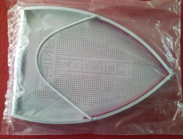 Electric iron hanging bottle iron steam iron bottom iron shield anti-light shield